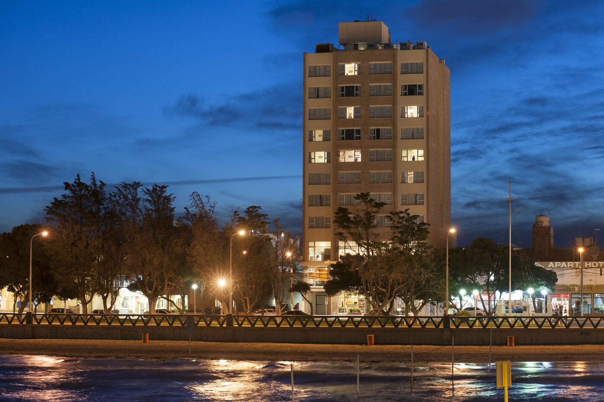 Hôtel Australis Yene Hue à Puerto Madryn Extérieur photo